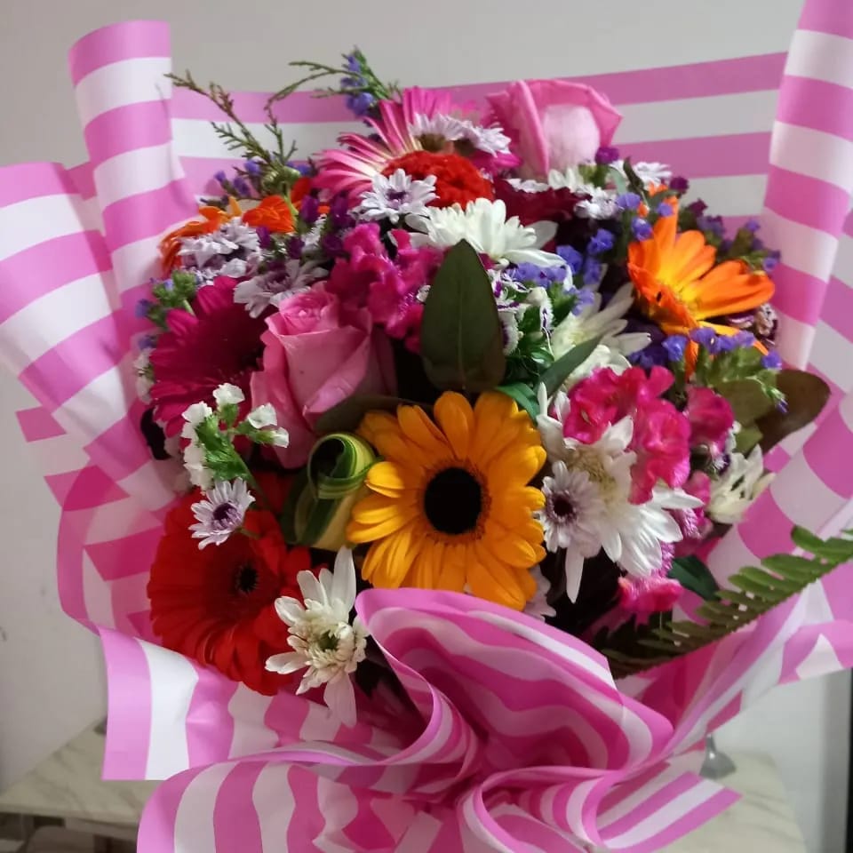 Buquê de Rosas Corais